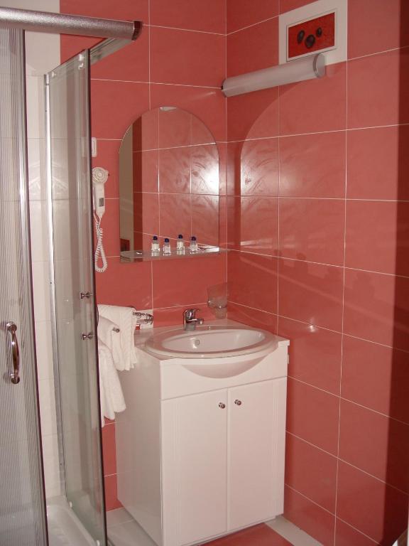Family Hotel Gabrovo Pokoj fotografie