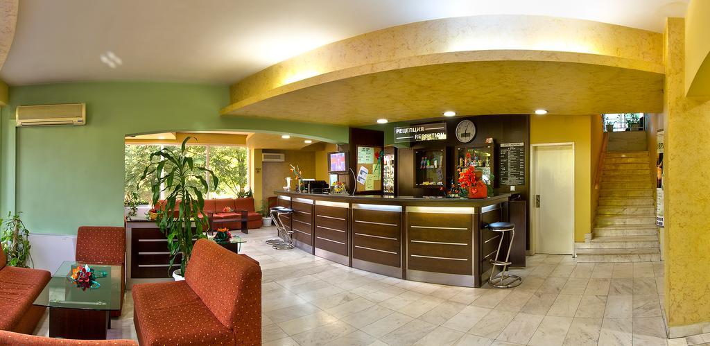 Family Hotel Gabrovo Exteriér fotografie